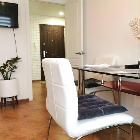 Studio Apartment In The Center Shostka Exterior foto